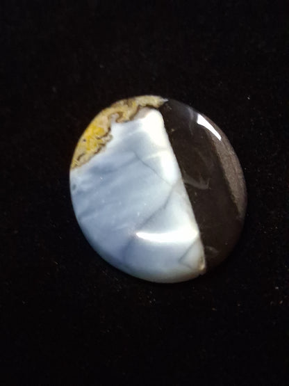 Natural Owyhee Blue Opal Cabochon - 35.224 ct - moss included - oval - landscape pattern