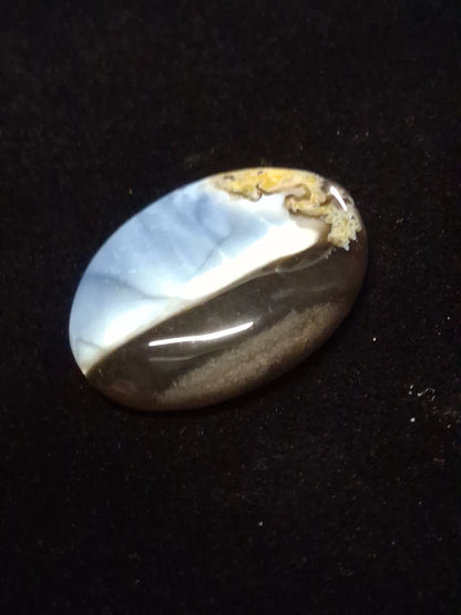 Natural Owyhee Blue Opal Cabochon - 35.224 ct - moss included - oval - landscape pattern