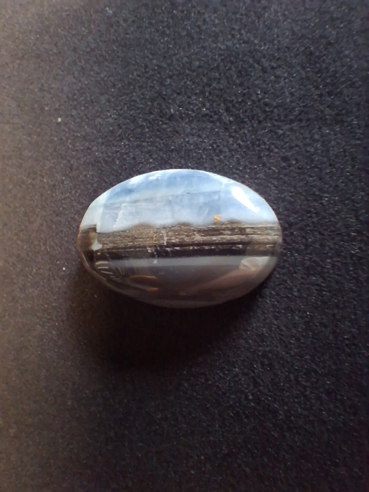 Natural Owyhee Blue Opal Cabochon - 20.658 ct - oval - scenic striped pattern