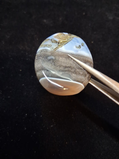 Natural Owyhee Blue Opal Cabochon - 50.141 ct - moss included - oval - scenic pattern