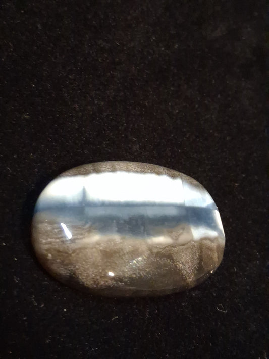 Natural Owyhee Blue Opal Cabochon - 50.273 ct - moss included - oval - unique scenic pattern