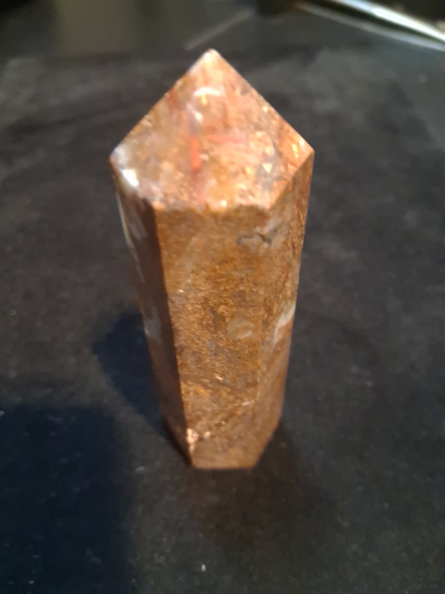 Natural Brown Agate tower - 9.7 cm - brown agate with blue agate vains