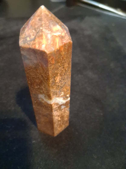 Natural Brown Agate tower - 9.7 cm - brown agate with blue agate vains