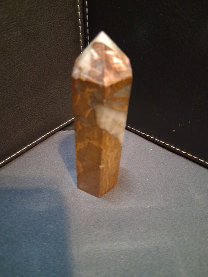 Natural Brown Agate tower - 8.50 cm - brown agate