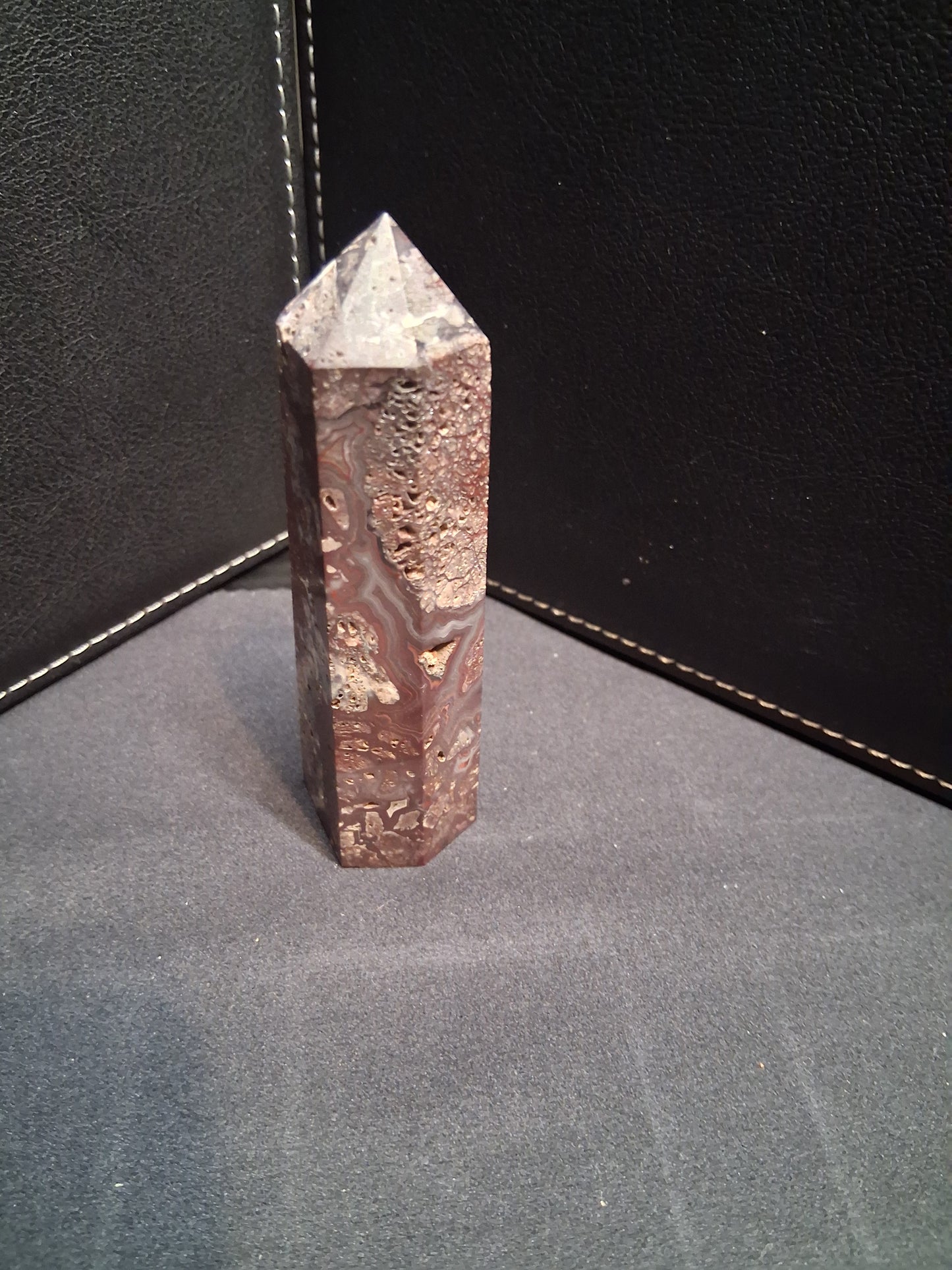 Natural Agate tower - 9.2 cm - red lace agate