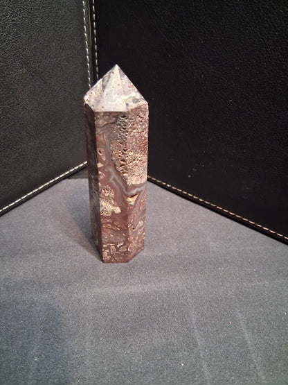 Natural Agate tower - 9.2 cm - red lace agate