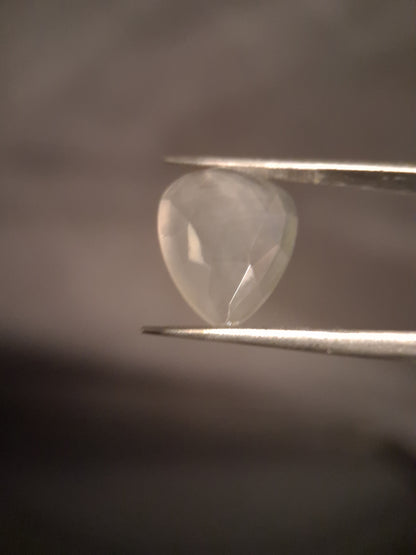 Natural light pink rose quartz - 5.753 ct - pear - rose cut