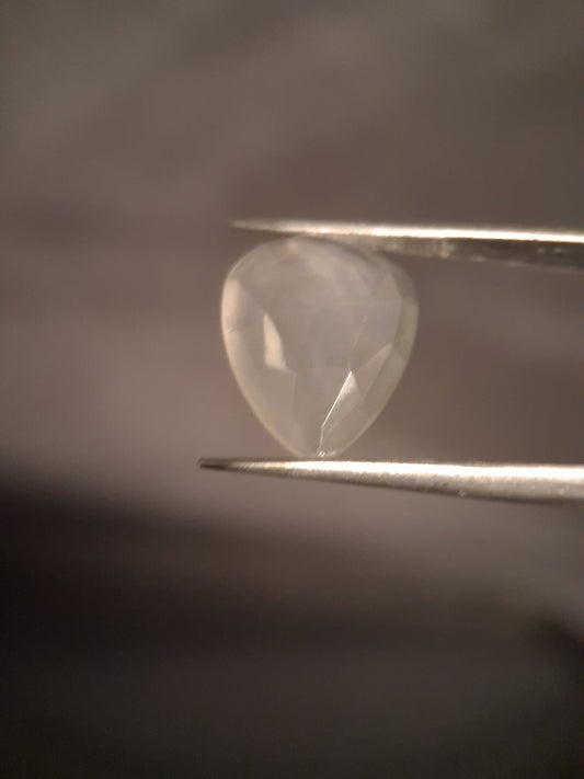 Natural light pink rose quartz - 5.753 ct - pear - rose cut