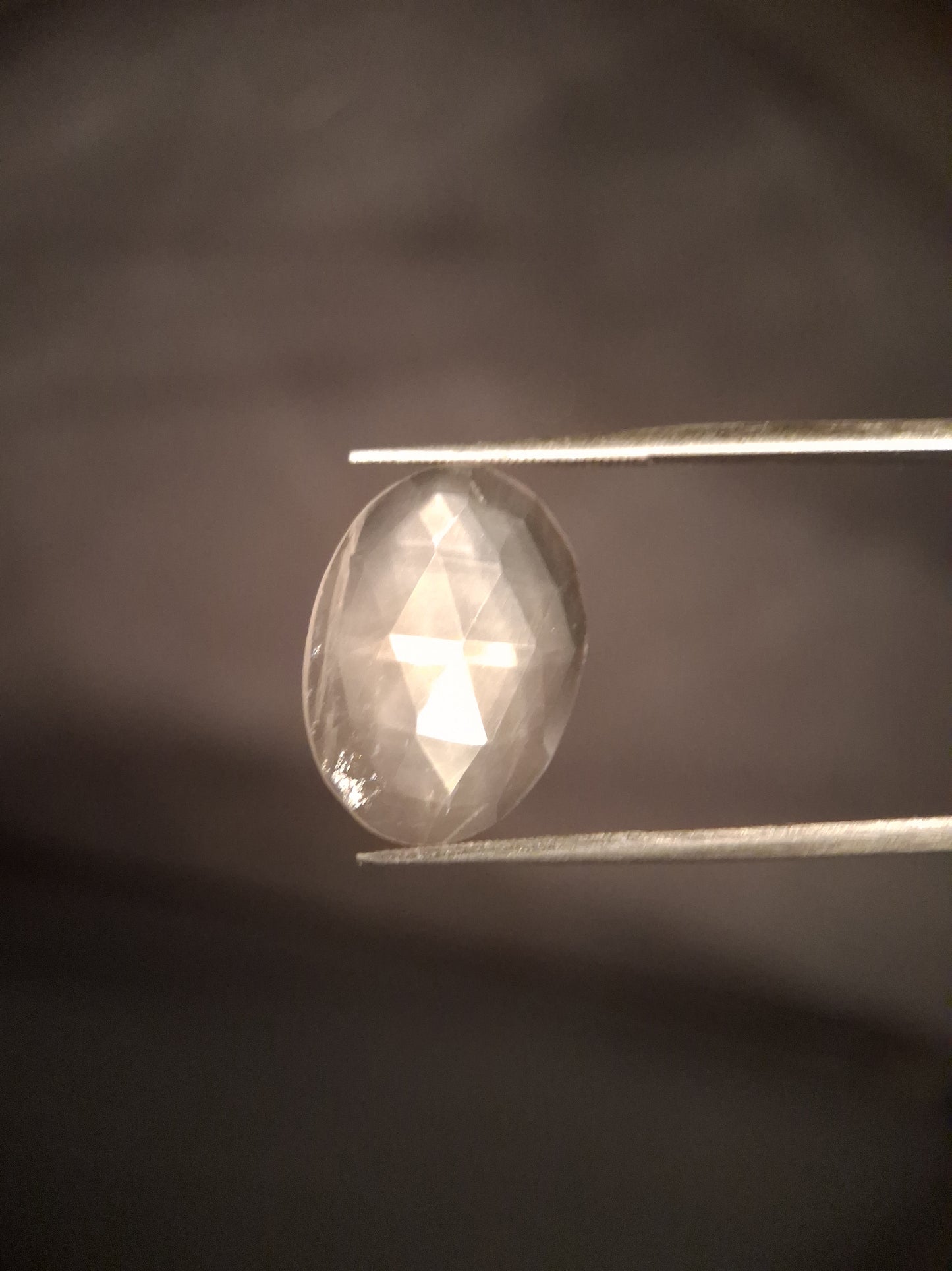 Natural light pink rose quartz - 8.682 ct - oval - rose cut