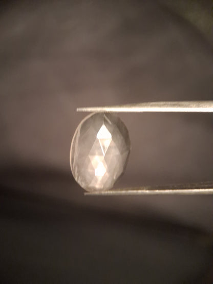 Natural light pink rose quartz - 8.682 ct - oval - rose cut