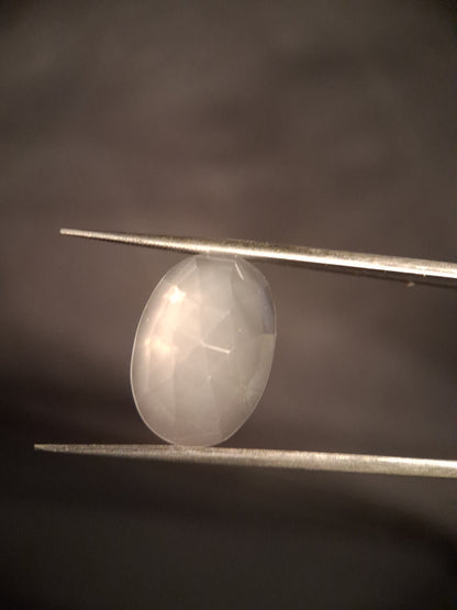 Natural light pink rose quartz - 12.417 ct - oval - rose cut