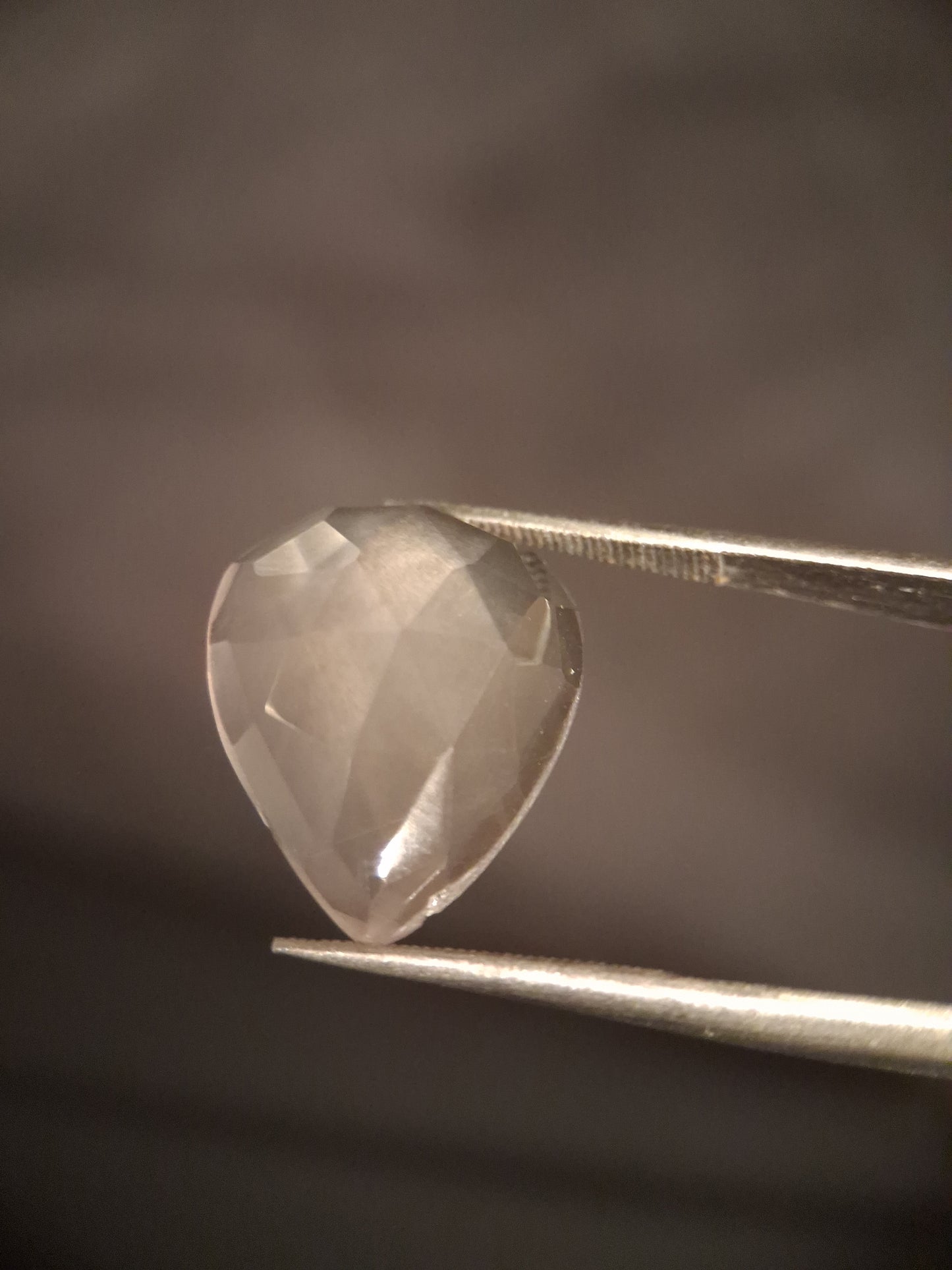 Natural light pink rose quartz - 9.845 ct - pear - rose cut