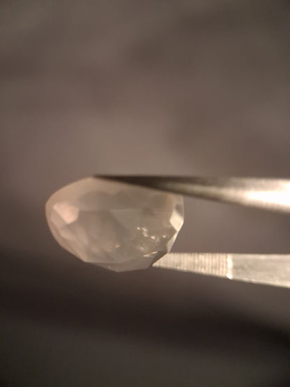 Natural light pink rose quartz - 9.845 ct - pear - rose cut