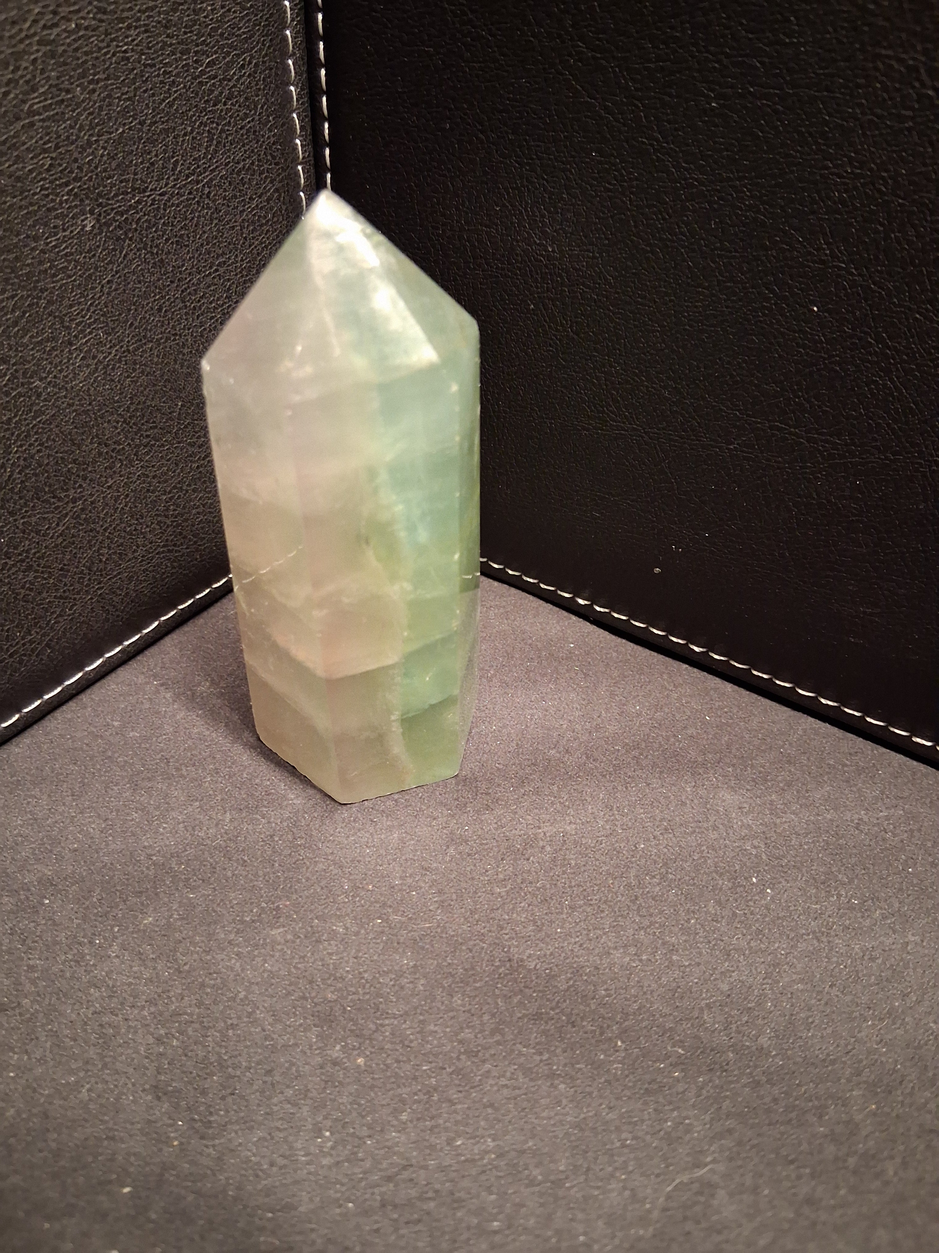 Bicolor fluorite Tower - 8.6 cm high - Fluorite crystal tower - green and purplish pink