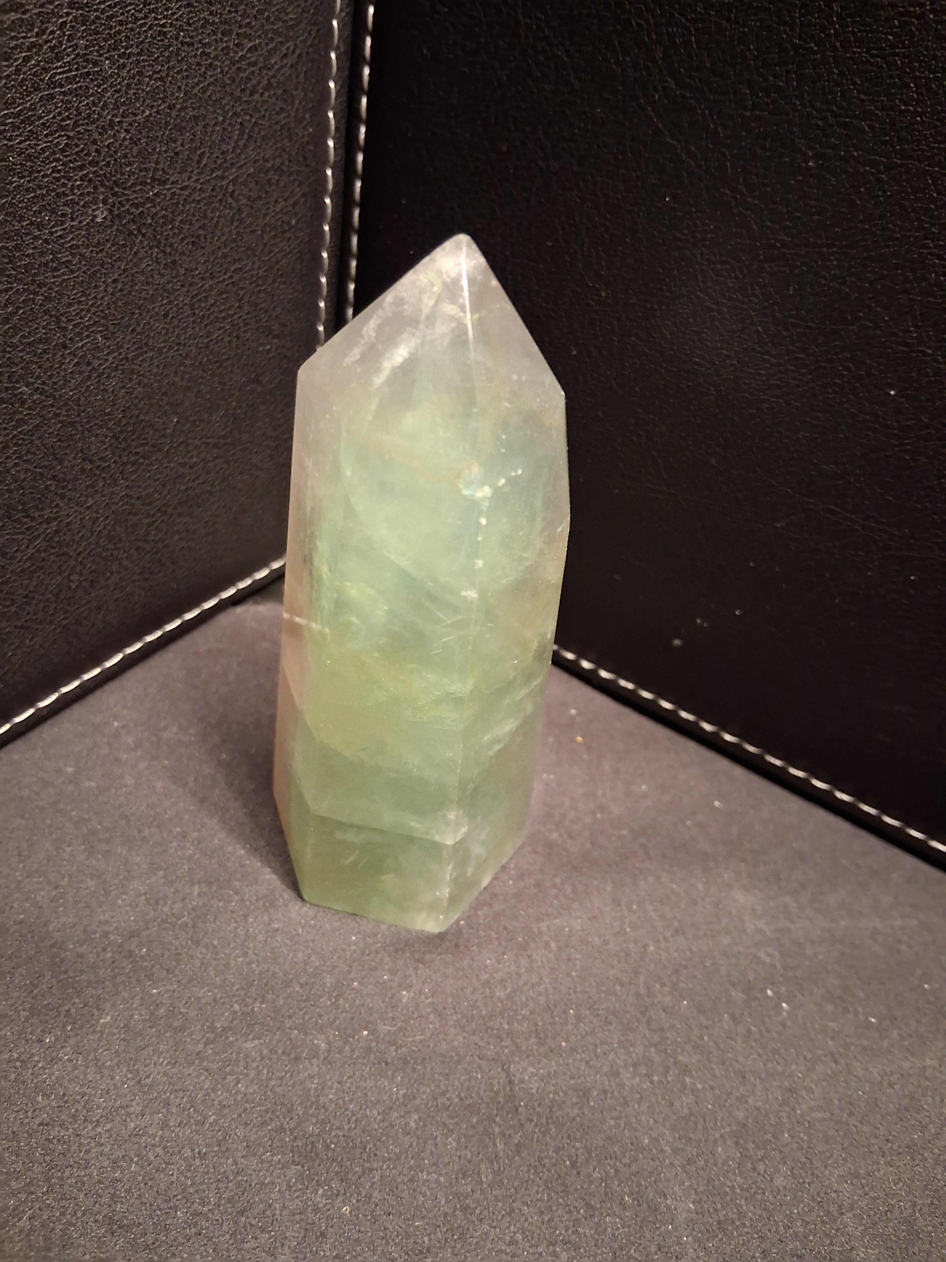 Bicolor fluorite Tower - 8.6 cm high - Fluorite crystal tower - green and purplish pink