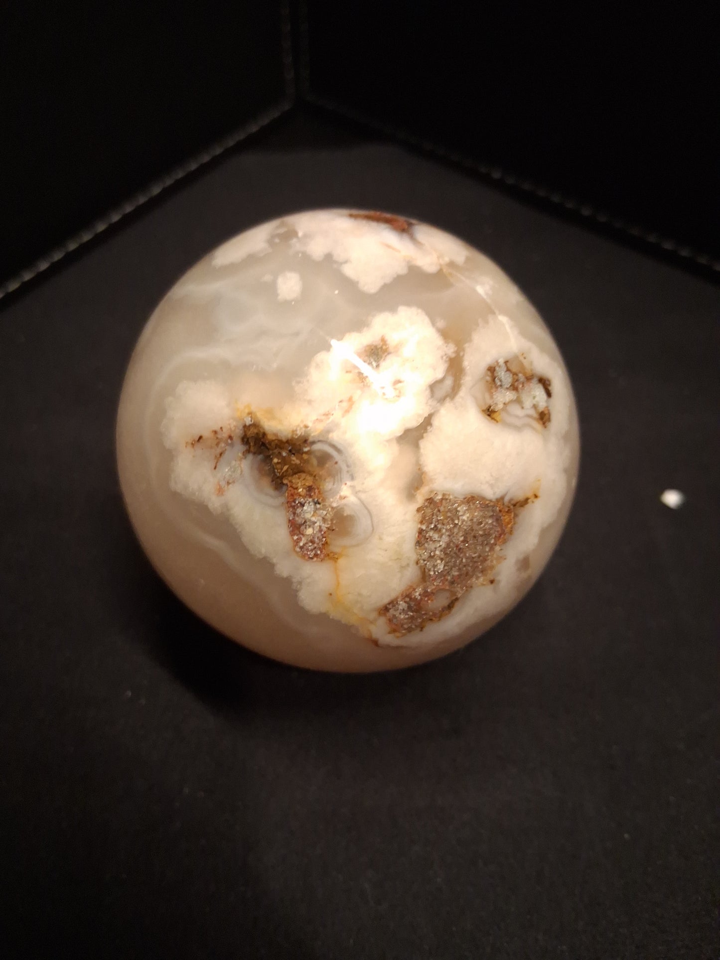 Natural Agate Sphere - 6 cm - Sakura agate - flower agate - beige to pinkish brown