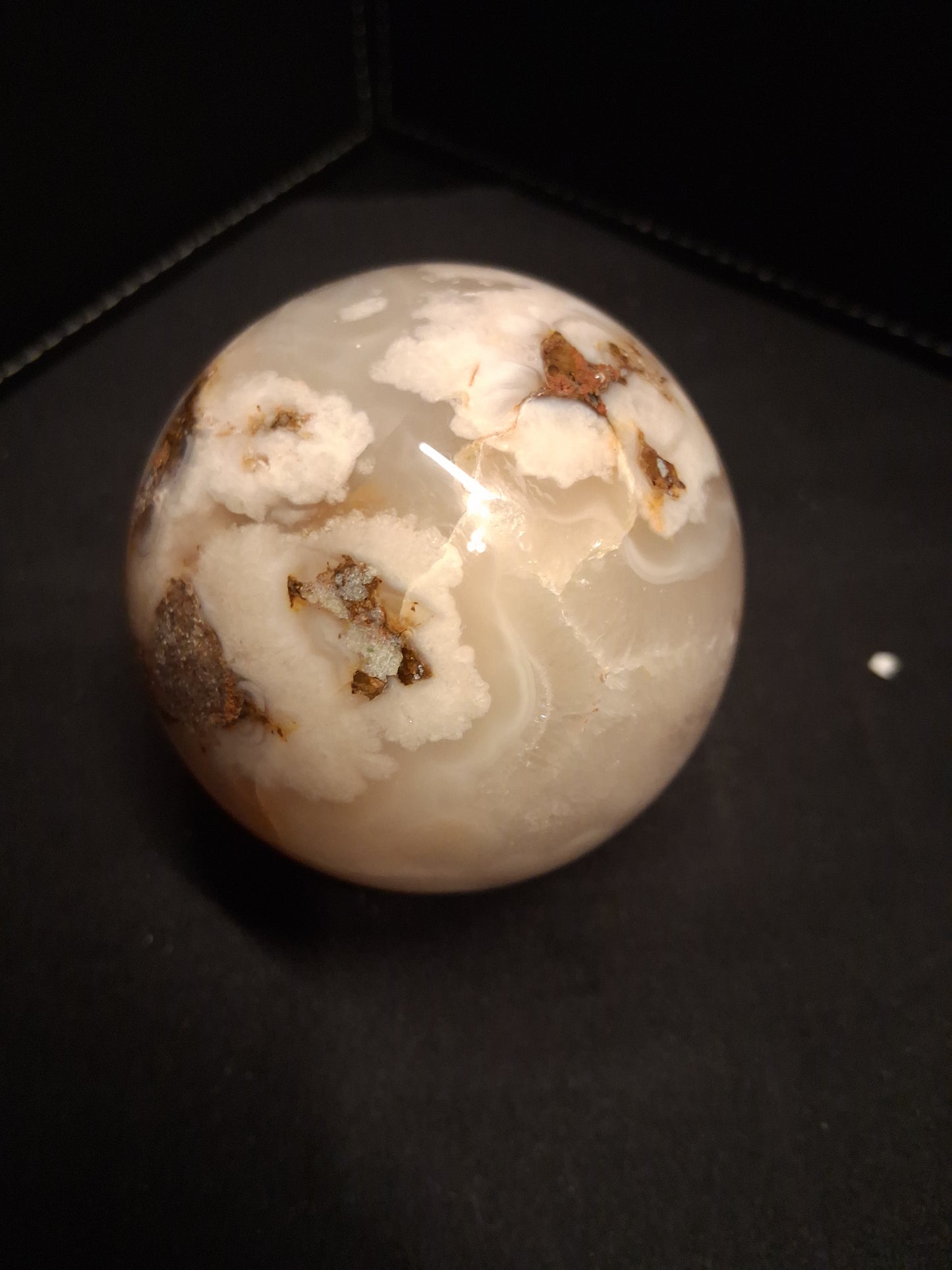 Natural Agate Sphere - 6 cm - Sakura agate - flower agate - beige to pinkish brown