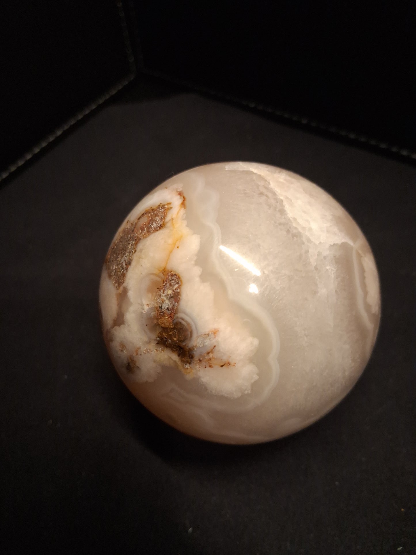 Natural Agate Sphere - 6 cm - Sakura agate - flower agate - beige to pinkish brown