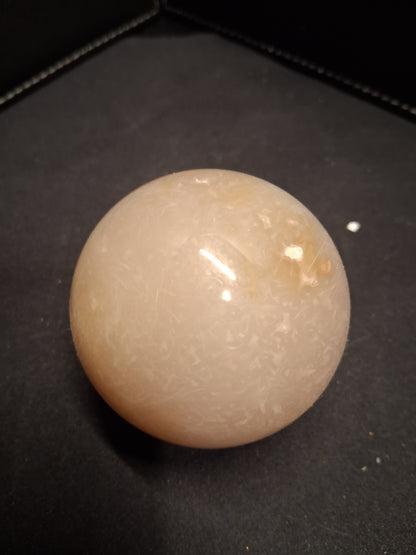Natural Agate Sphere - 5.6 cm - beige to light brown