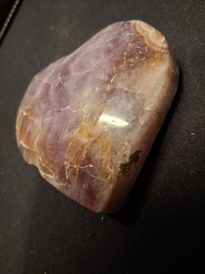 Natural Amethyst Palmstone - heart shaped - meditation or decoration - Mexico