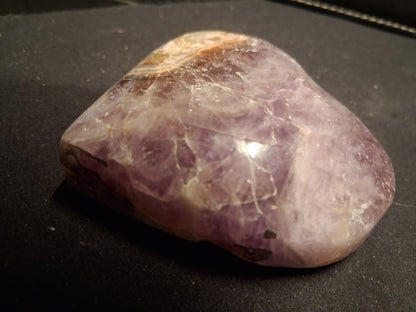Natural Amethyst Palmstone - heart shaped - meditation or decoration - Mexico