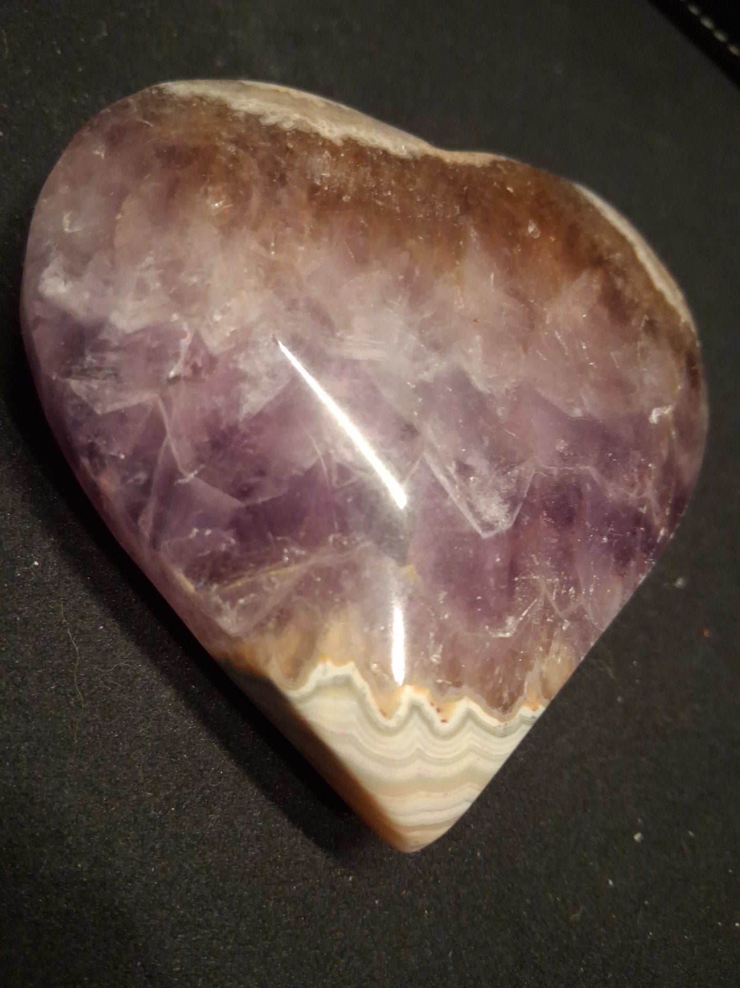 Natural Amethyst Palmstone - heart shaped - with mexican agate point - Mexico
