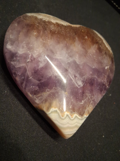 Natural Amethyst Palmstone - heart shaped - with mexican agate point - Mexico