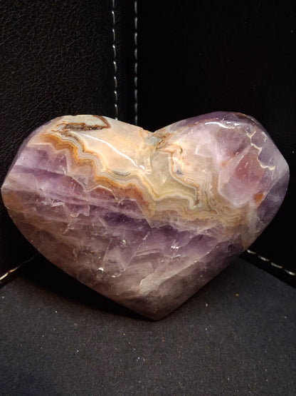 Natural Amethyst Palmstone - heart shaped - amethyst with lace agate - Mexico