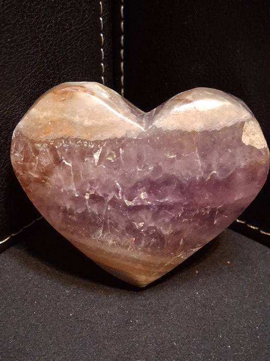 Natural Amethyst Palmstone - heart shaped - amethyst with lace agate - chipped