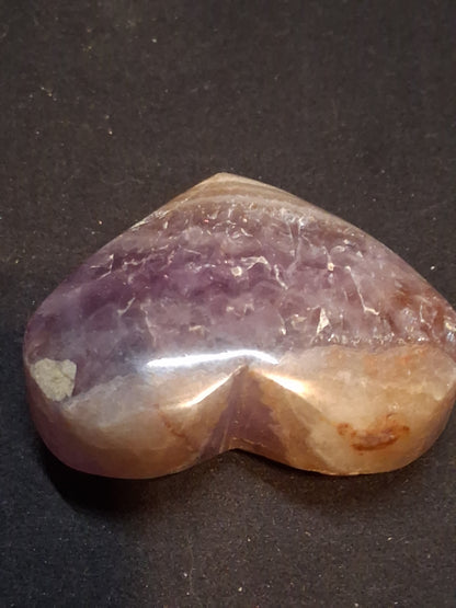 Natural Amethyst Palmstone - heart shaped - amethyst with lace agate - chipped
