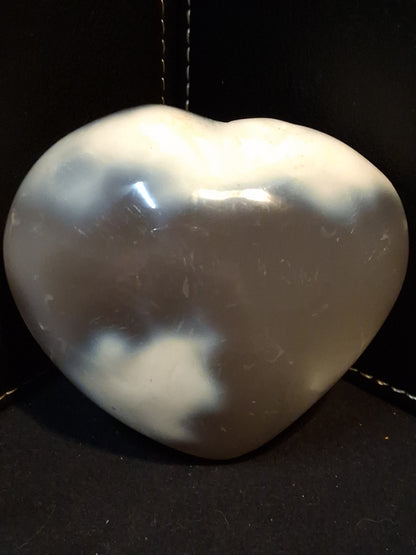 Natural Agate Palmstone - heart shaped - orca agate