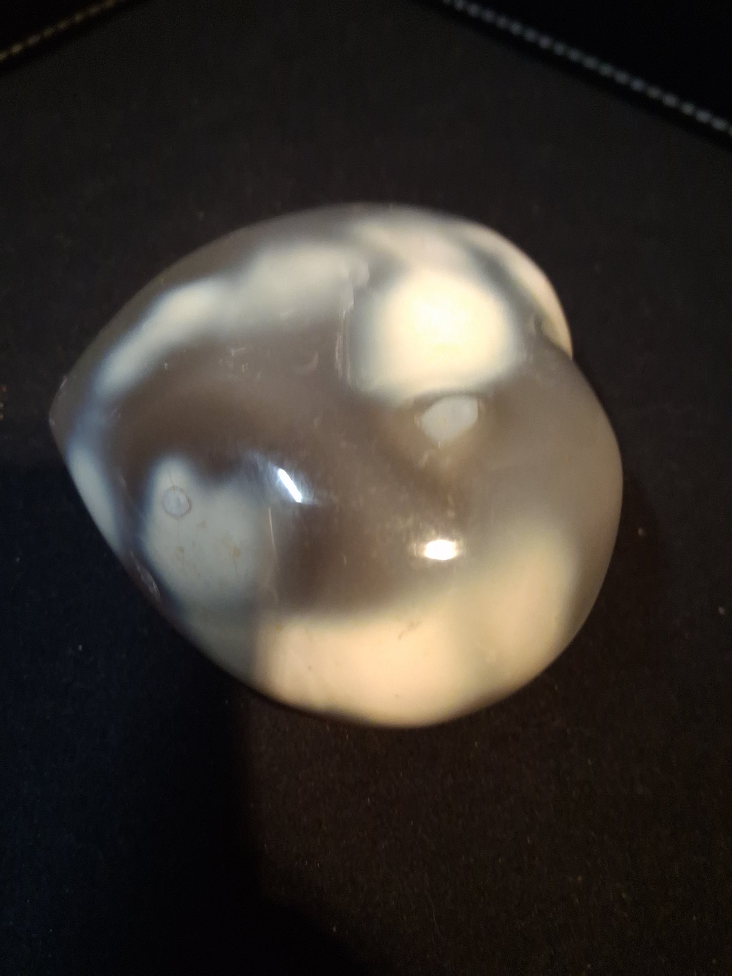 Natural Agate Palmstone - heart shaped - orca agate