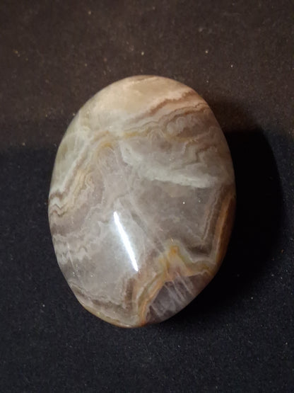 Natural Agate Palmstone - oval - 5x4 cm - crazy lace agate