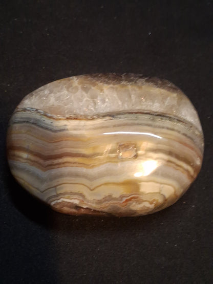 Natural Agate Palmstone - oval - 6x5 cm - crazy lace agate