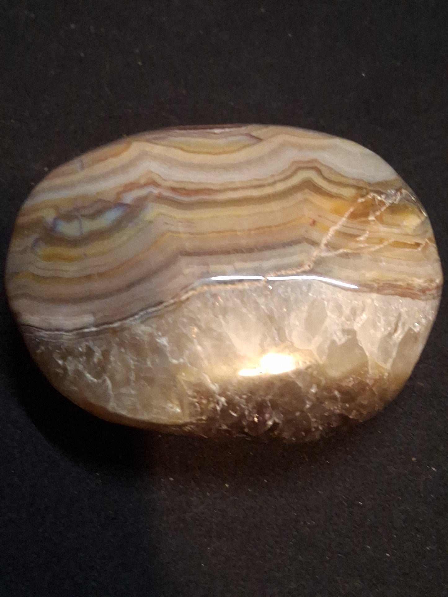 Natural Agate Palmstone - oval - 6x5 cm - crazy lace agate