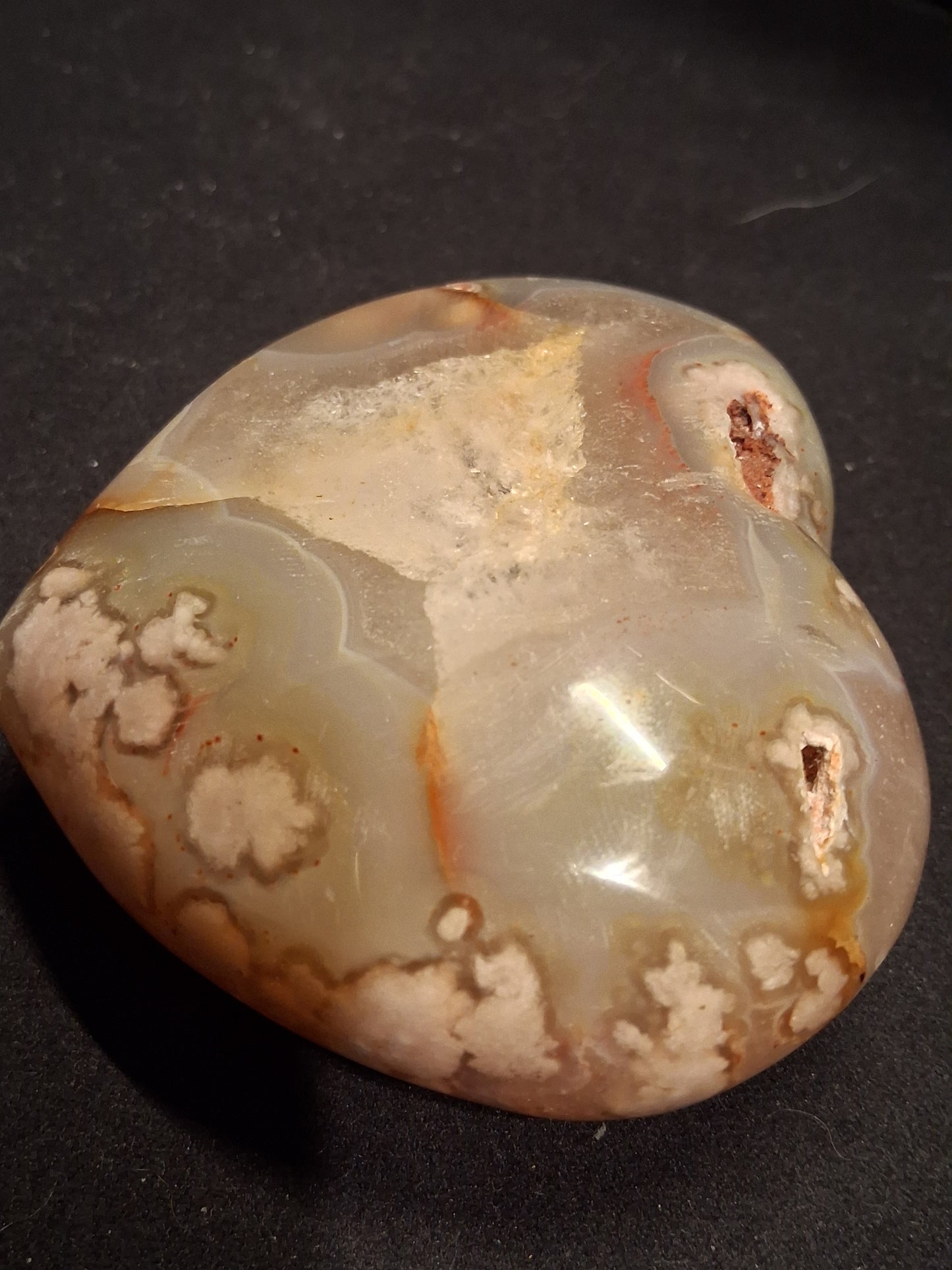 Natural Agate Palmstone - heart - 7x8 cm - cherry blossom agate