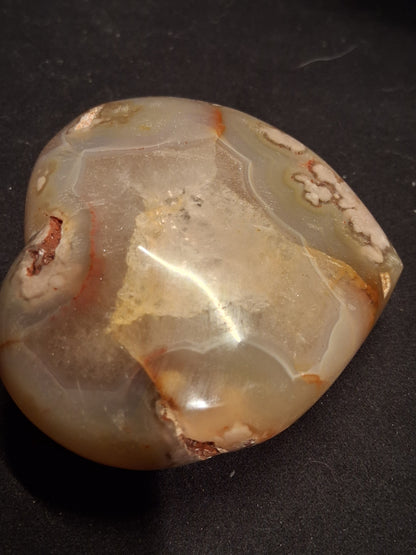 Natural Agate Palmstone - heart - 7x8 cm - cherry blossom agate
