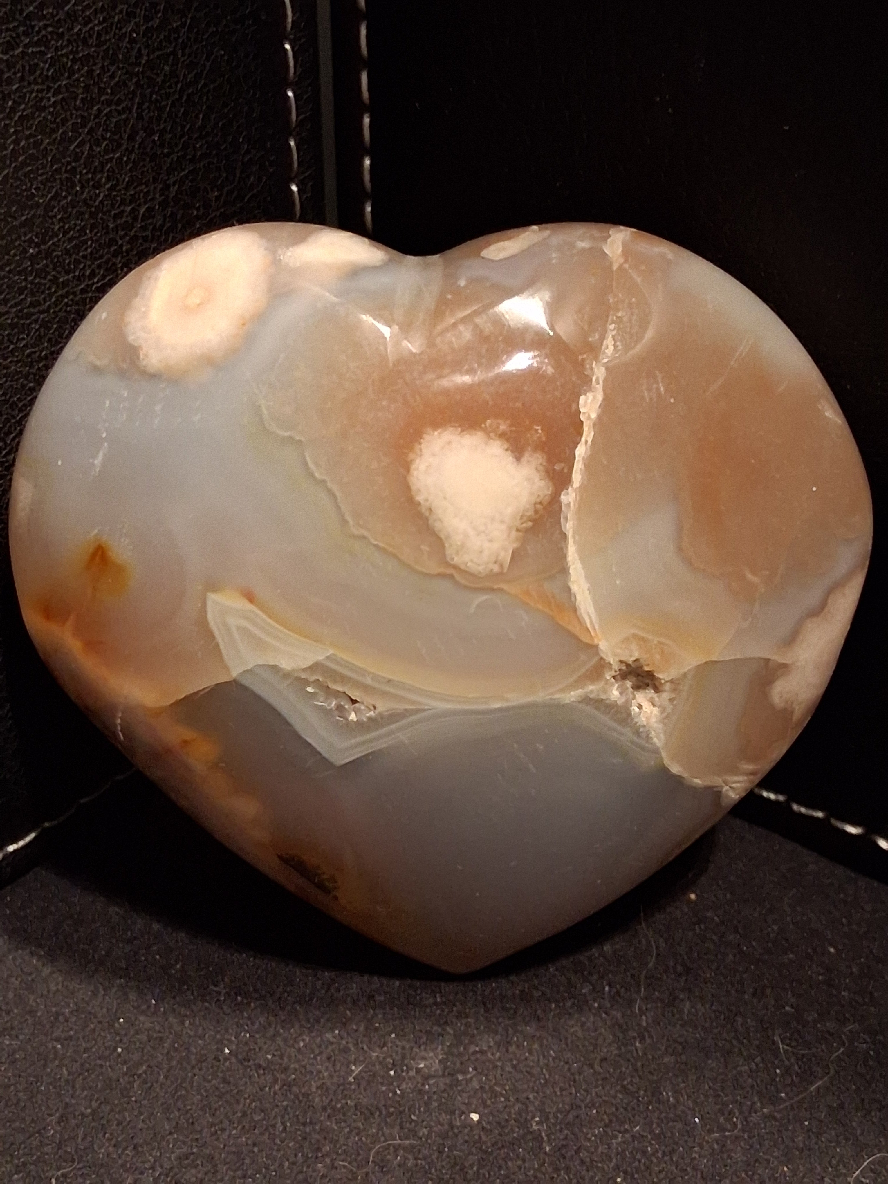 Natural Agate Palmstone - heart - 6x6 cm - cherry blossom agate