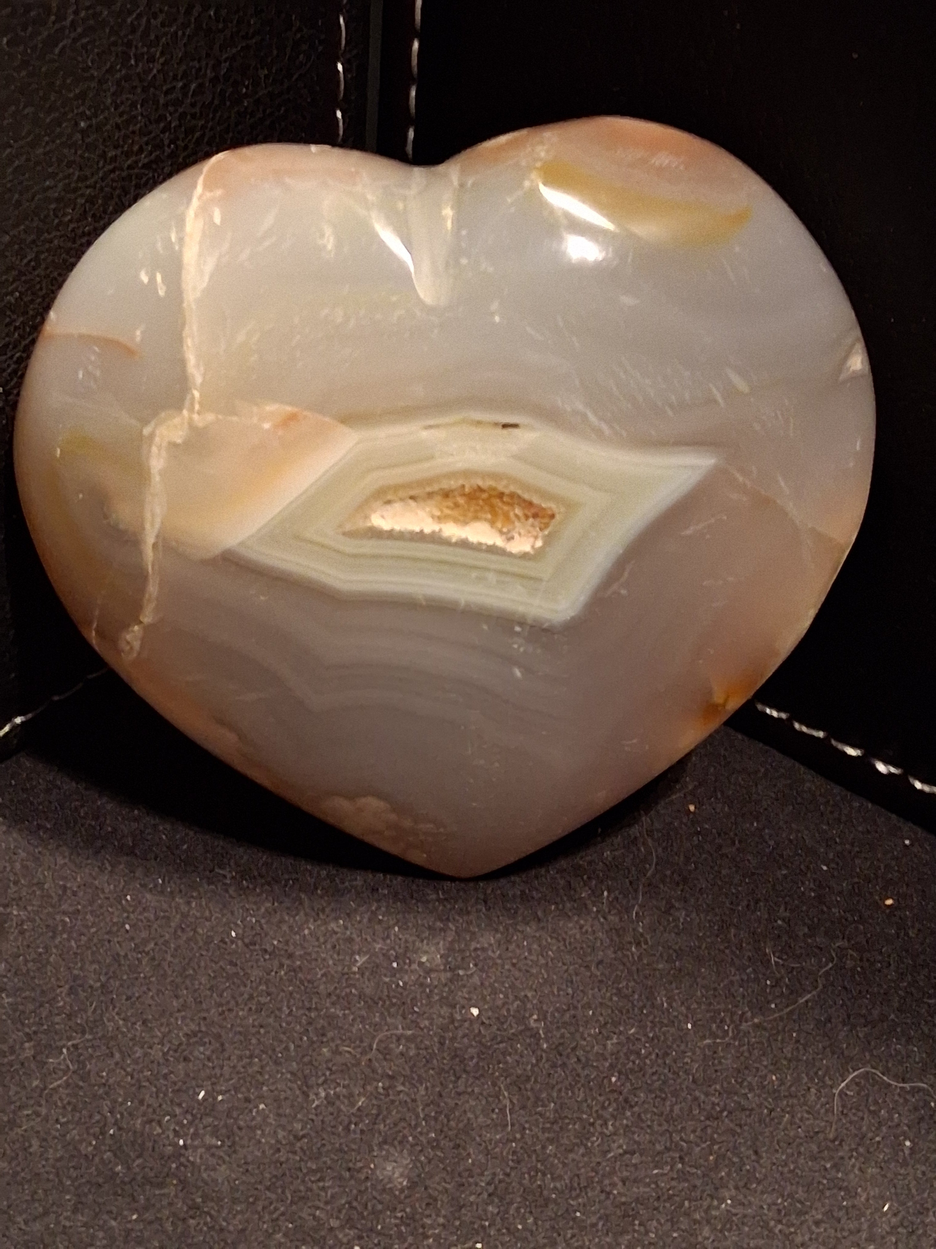 Natural Agate Palmstone - heart - 6x6 cm - cherry blossom agate