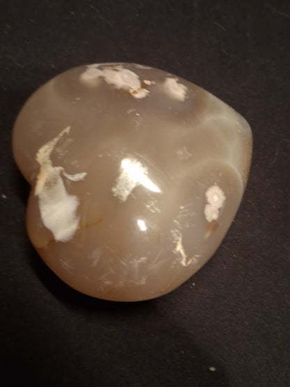 Natural Agate Palmstone - heart - 7x7.5 cm - cherry blossom agate - druzy pocket
