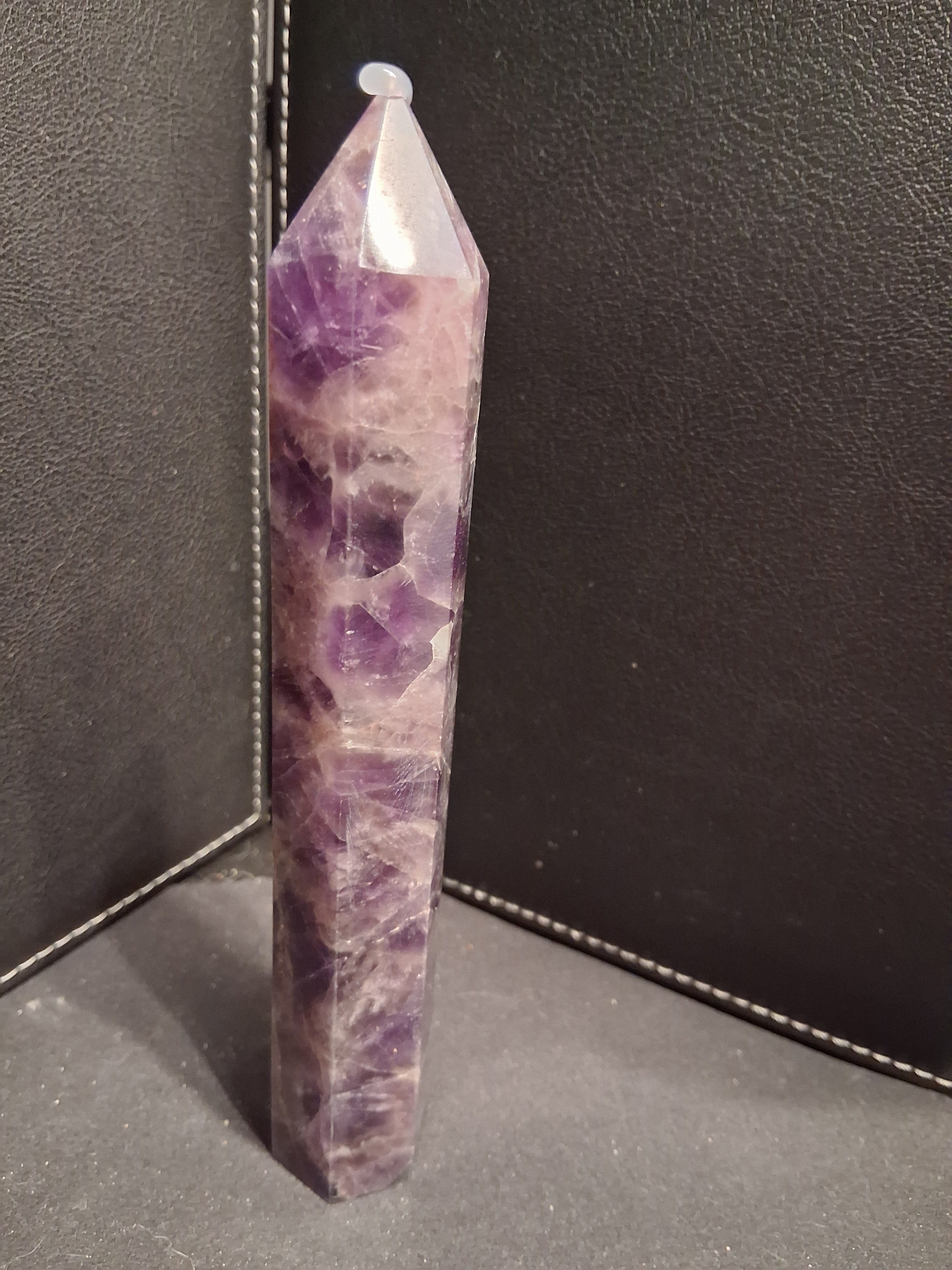 Natural Amethyst tower - dream amethyst - 15 x 1.8 cm - hexagon tower - good finish