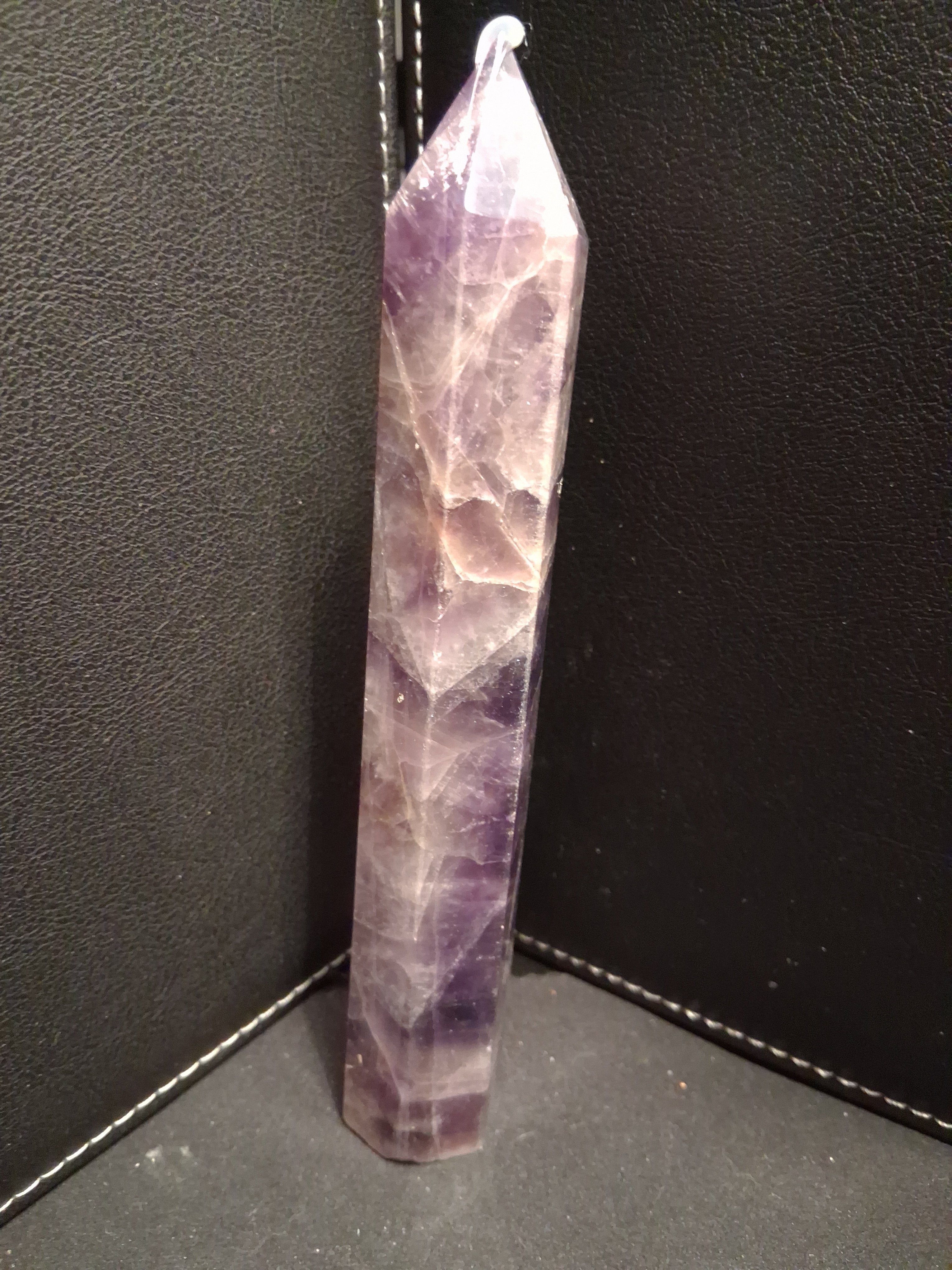 Natural Amethyst tower - dream amethyst - 15 x 2.2 cm - hexagon tower - inequal base