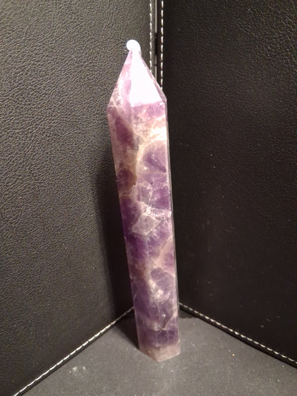 Natural Amethyst tower - dream amethyst - 15 x 2.2 cm - hexagon tower - inequal base