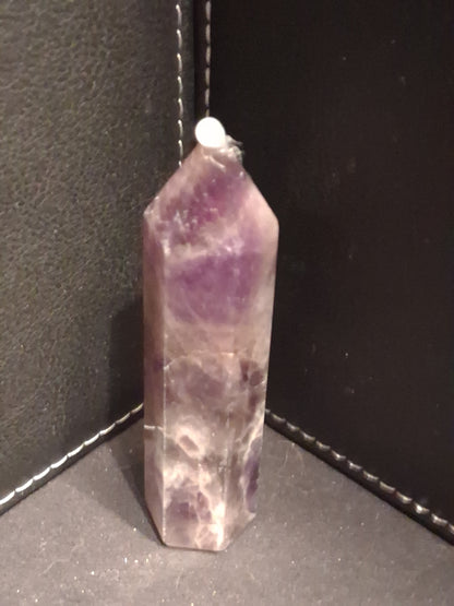 Natural Amethyst tower - dream amethyst - 8 x 1.8 cm - hexagon tower - good finish