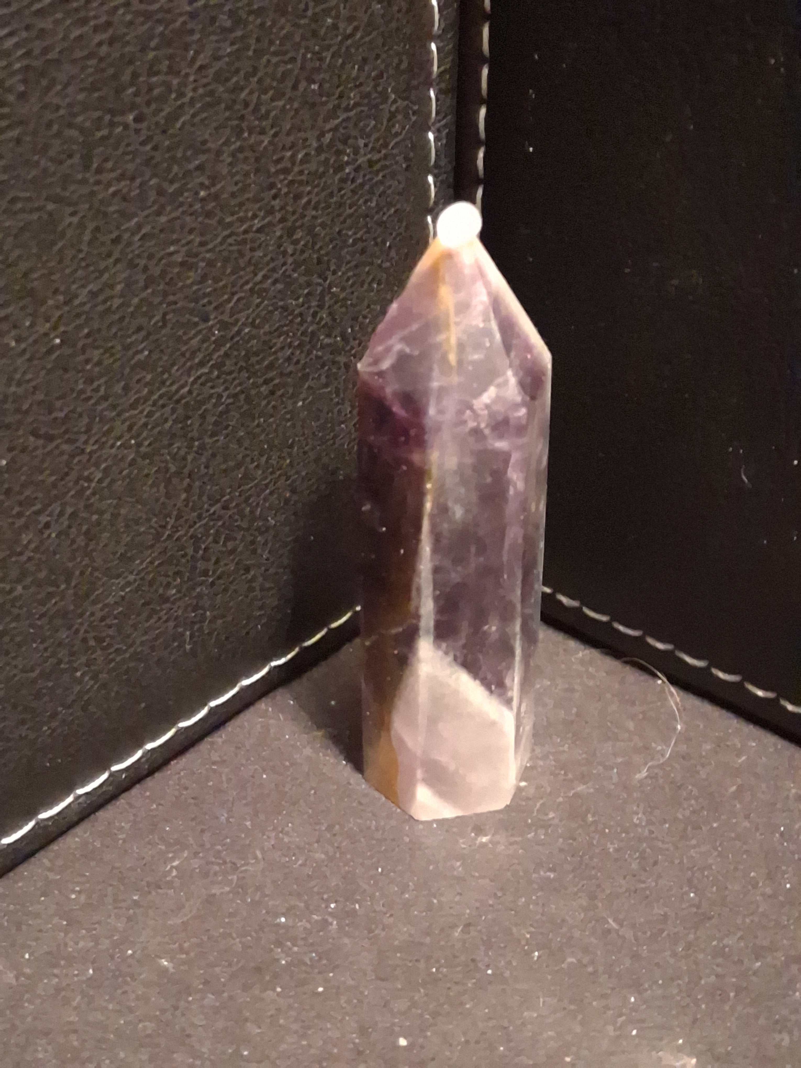 Natural Amethyst tower - dream amethyst - 5.5 x 1.5 cm - hexagon tower - good finish