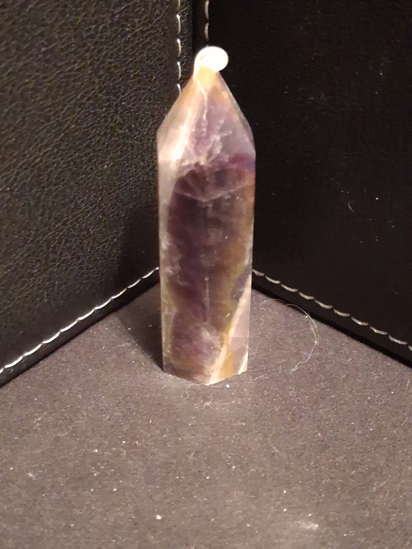 Natural Amethyst tower - dream amethyst - 5.5 x 1.5 cm - hexagon tower - good finish