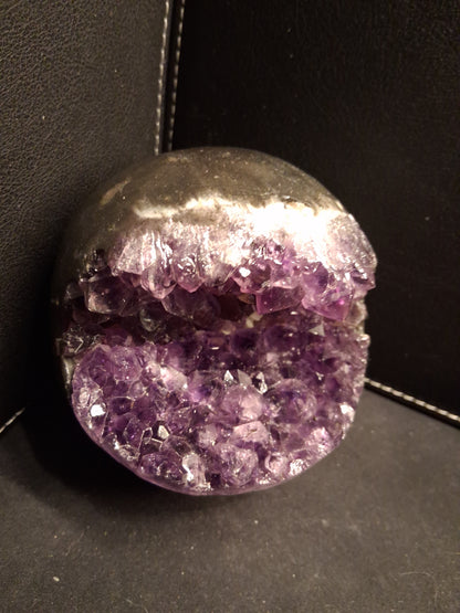Natural Amethyst geode - Sphere - 8.6 cm - deep purple