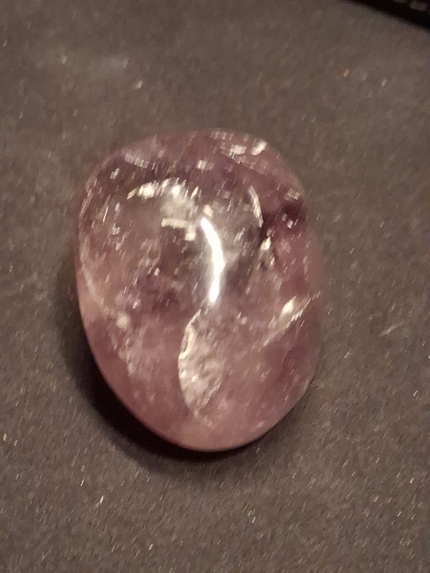 Natural purple Amethyst - 4.3 cm - Tumbled Amethyst - oval