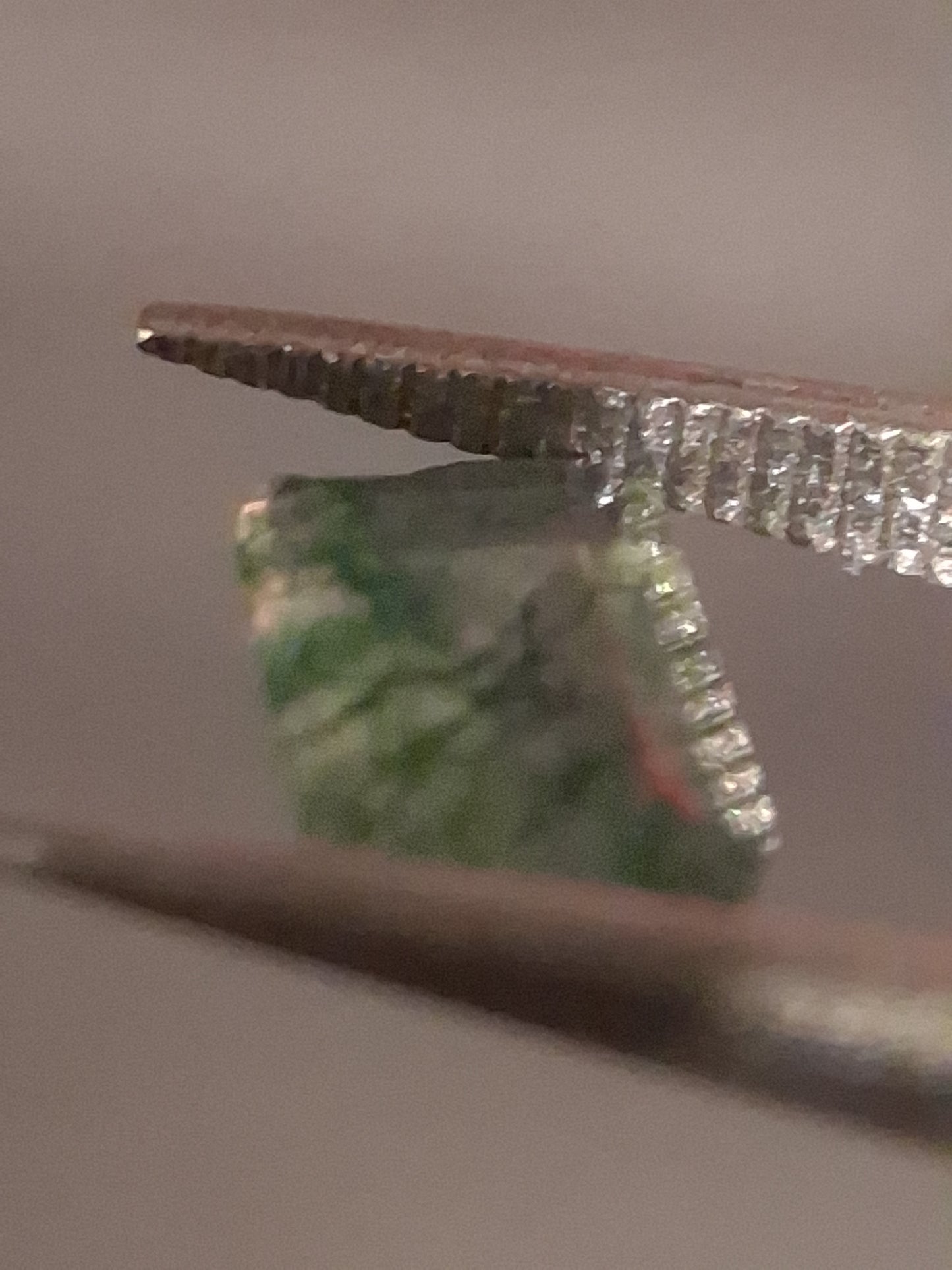 Natural Faceted Agate - Green Moss Agate - 0.480 ct - octagon