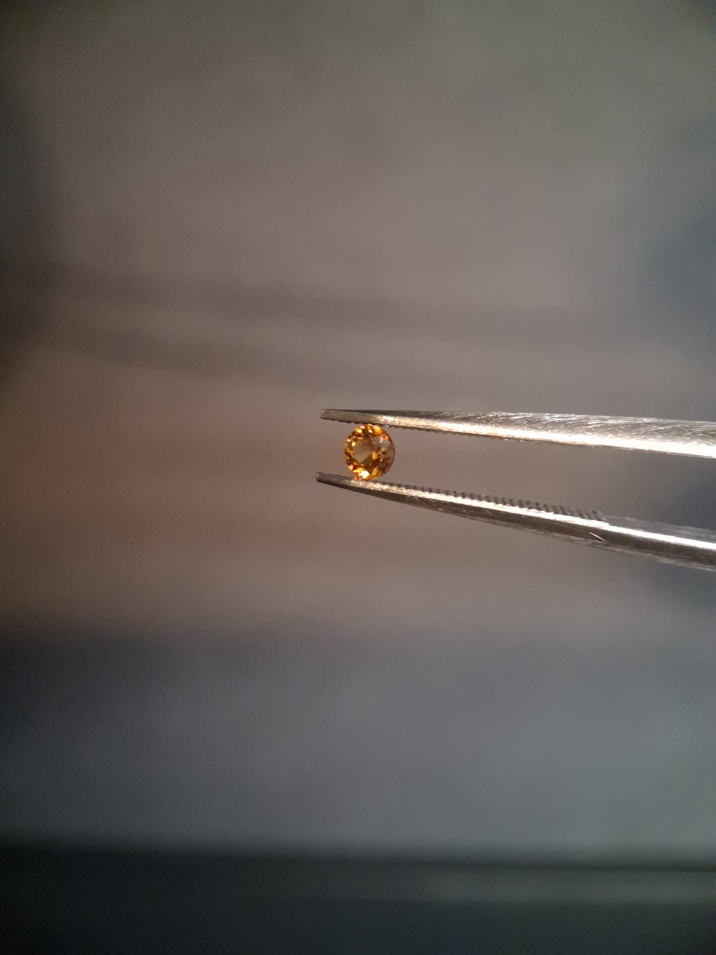 Natural Spessartite Garnet - 0.10 ct - for high end jewelry setting - deep mandarin color